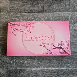 Lurella Blossom Eyeshadow Palette 18 Shades Pink Plum Neutral Matte Shimmer